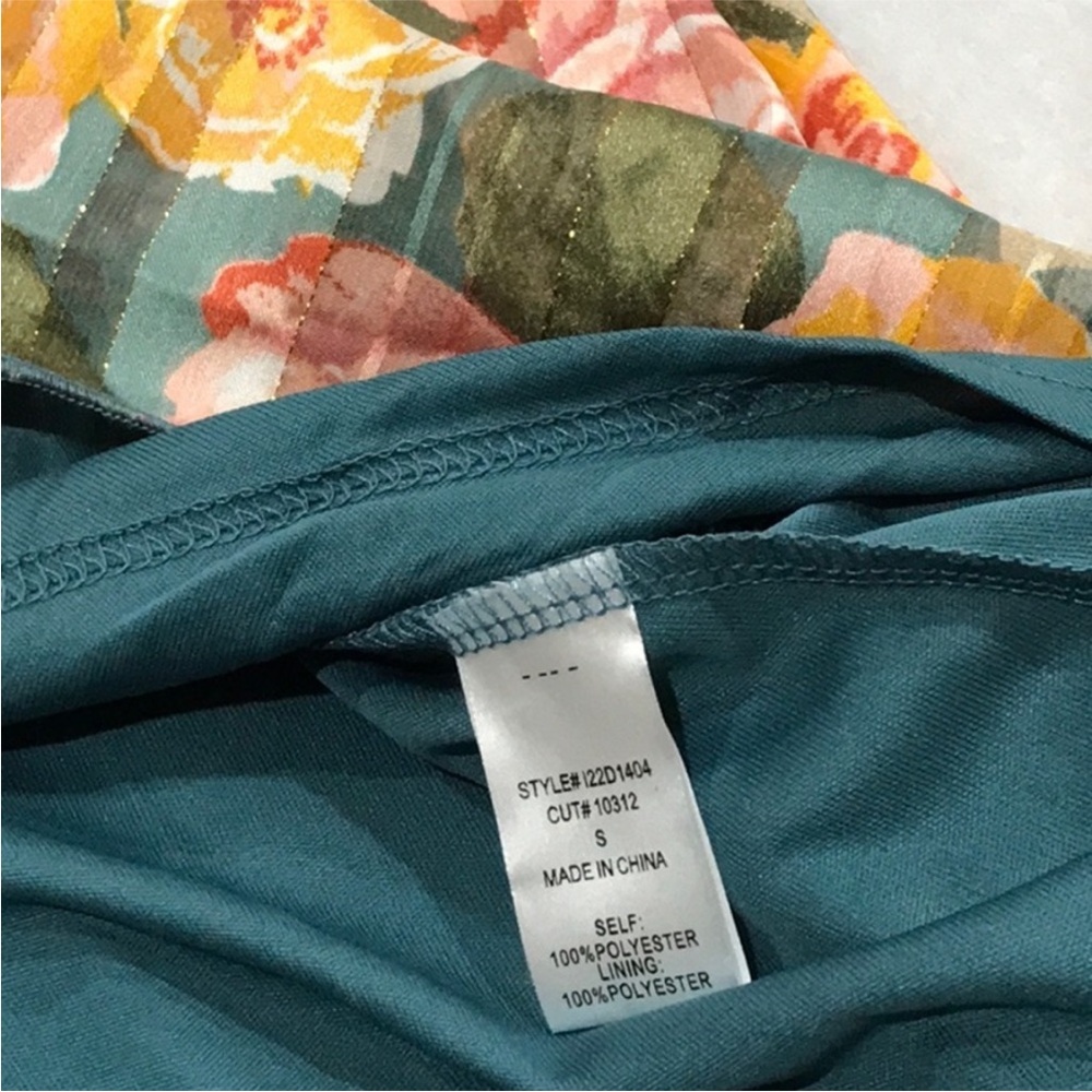 NWT Maxi Dress long Sleeve flowy asymmetrical chiffon floral metallic Sz S - Picture 11 of 12